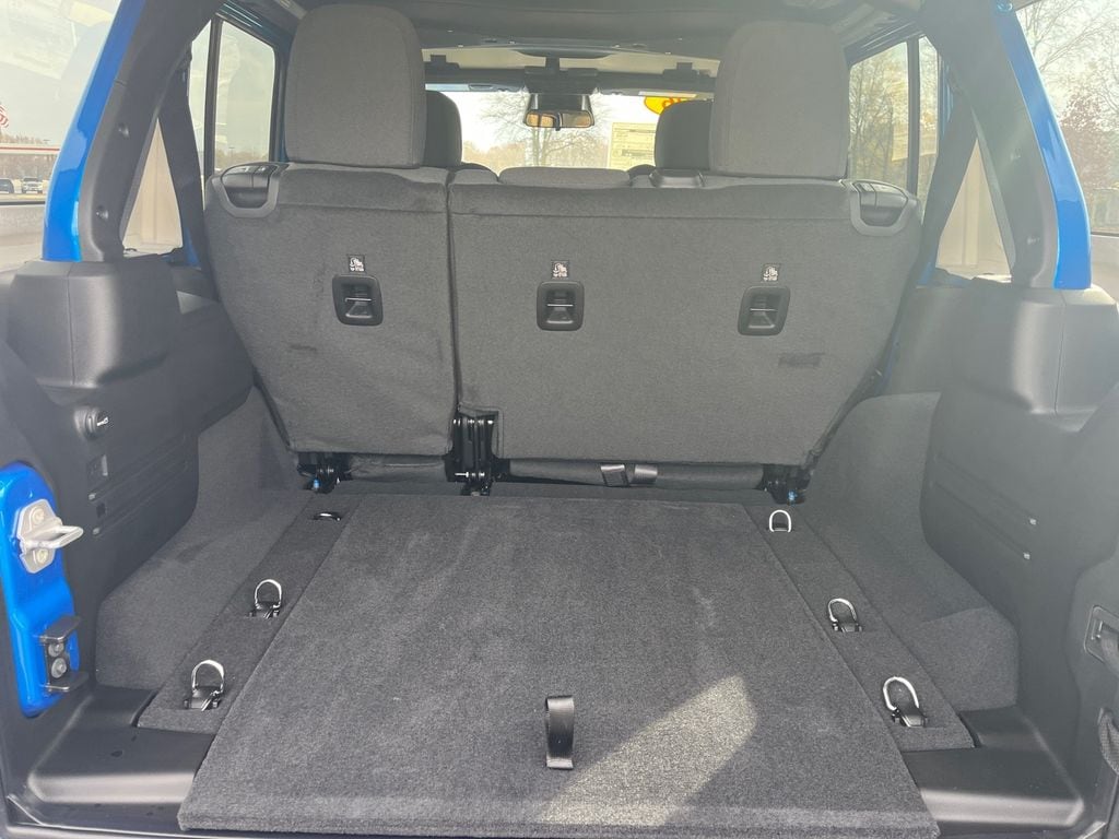 2026 Jeep Wrangler 4-Door Rubicon - Photo 16
