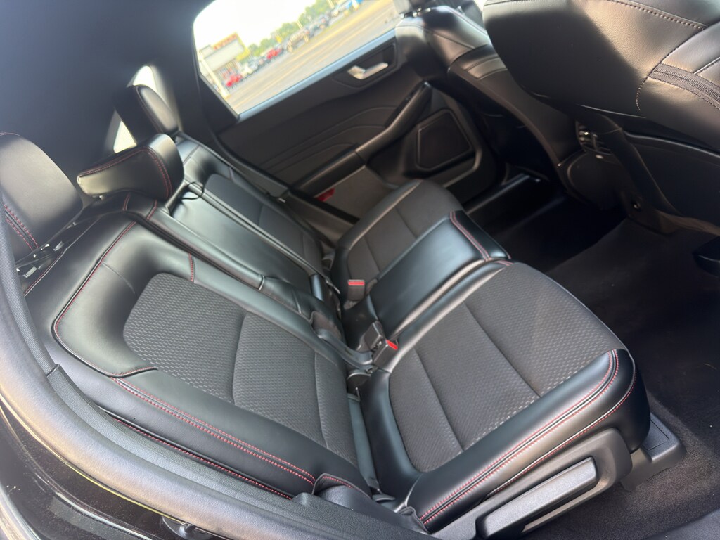2025 Ford Escape ST-Line Select - Photo 22