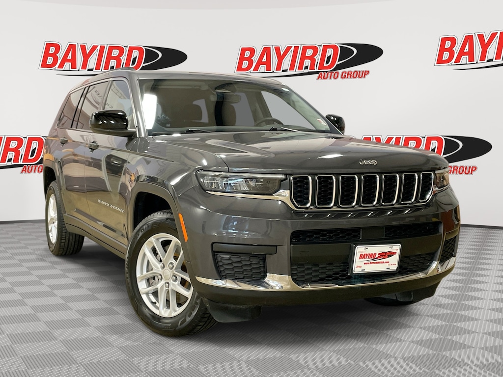 Used 2023 Jeep Grand Cherokee L Laredo SUV