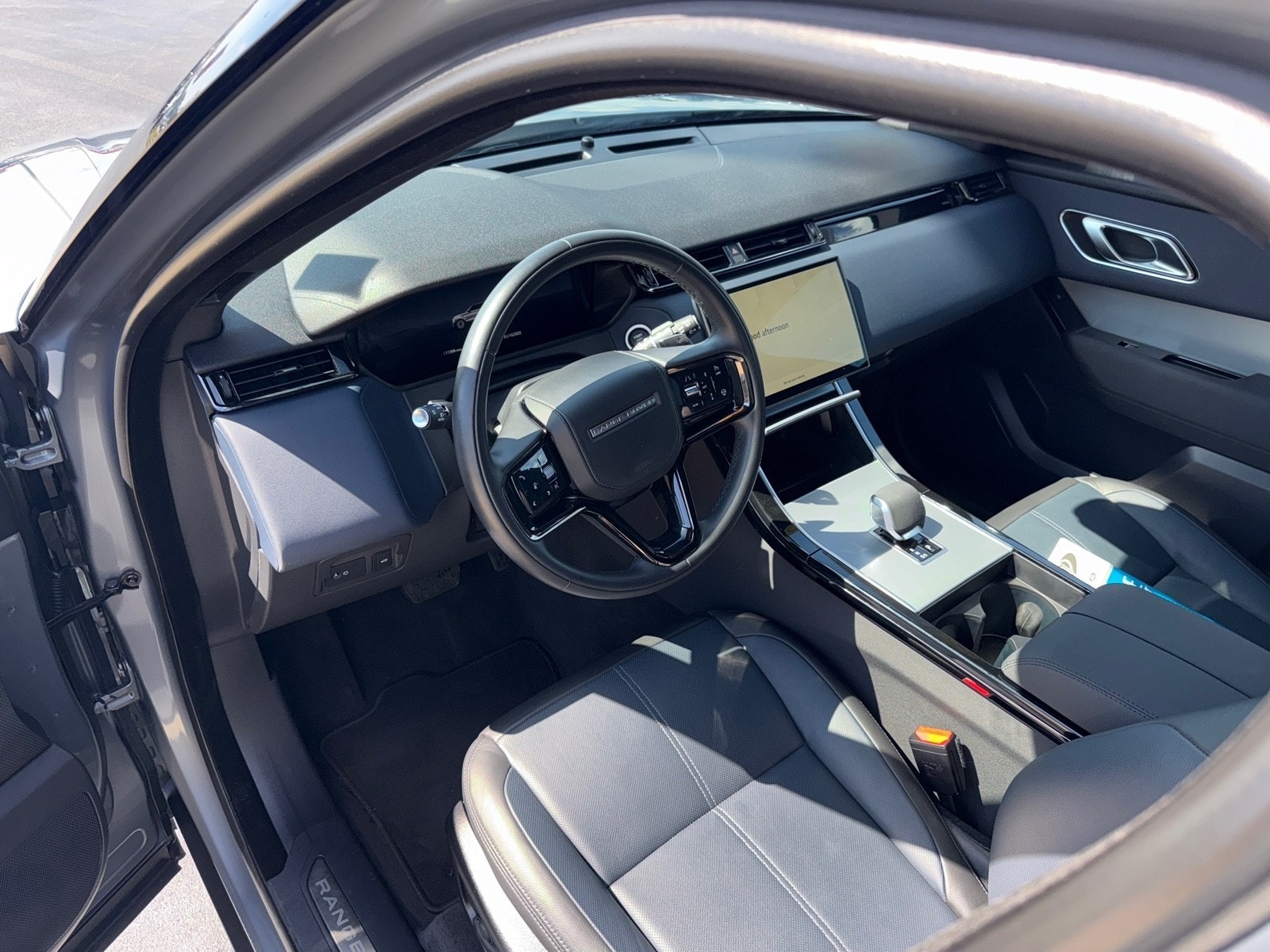 2025 Land Rover Range Rover Velar S - Photo 14