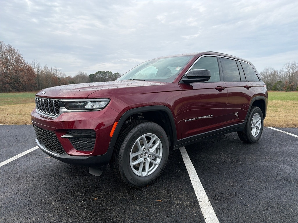 New 2025 Jeep Grand Cherokee LAREDO X 4X2 Sport Utility