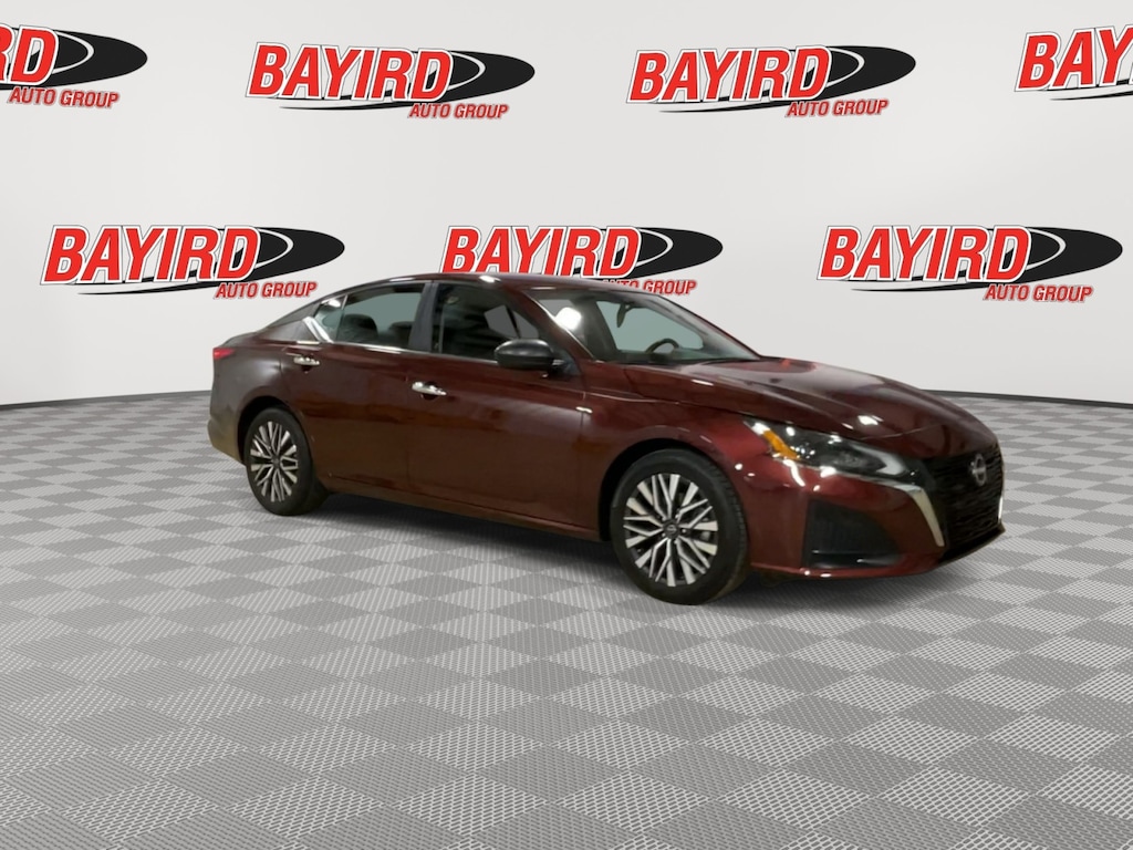 Used 2024 Nissan Altima 2.5 SV Sedan