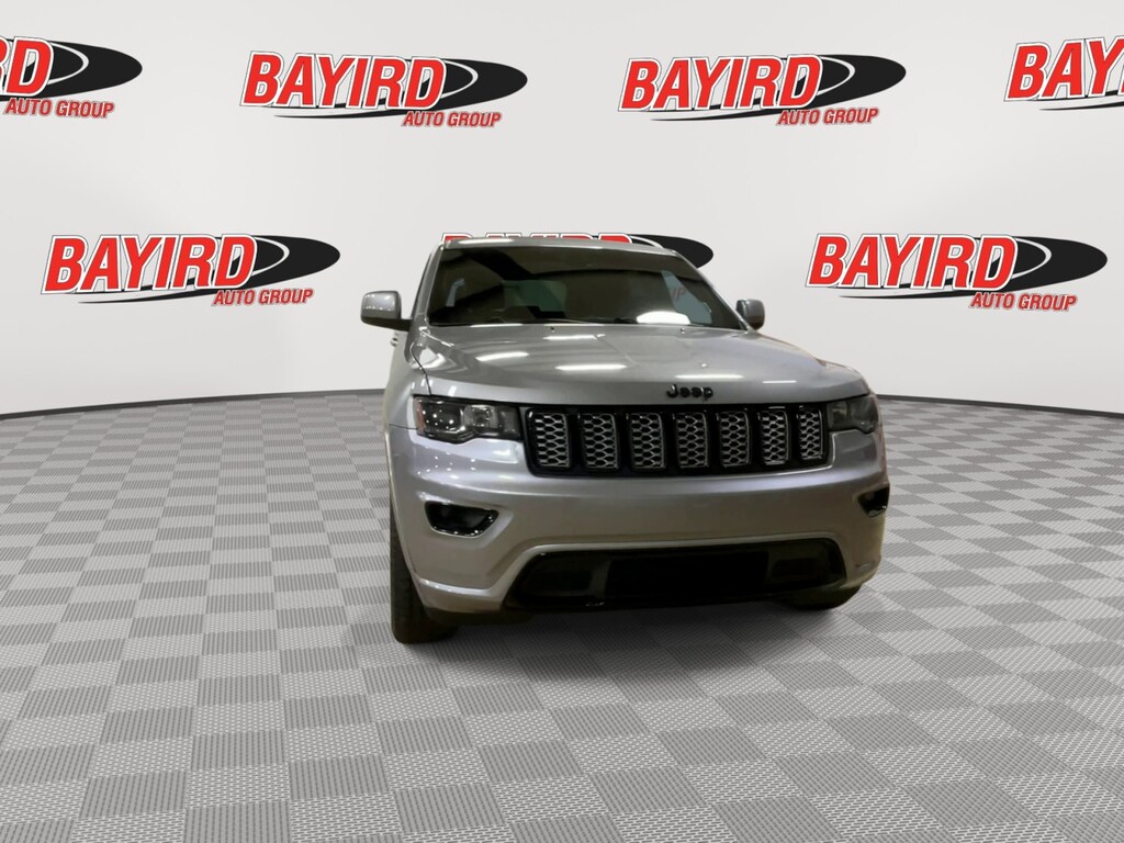 Used 2018 Jeep Grand Cherokee Laredo 4x4 SUV