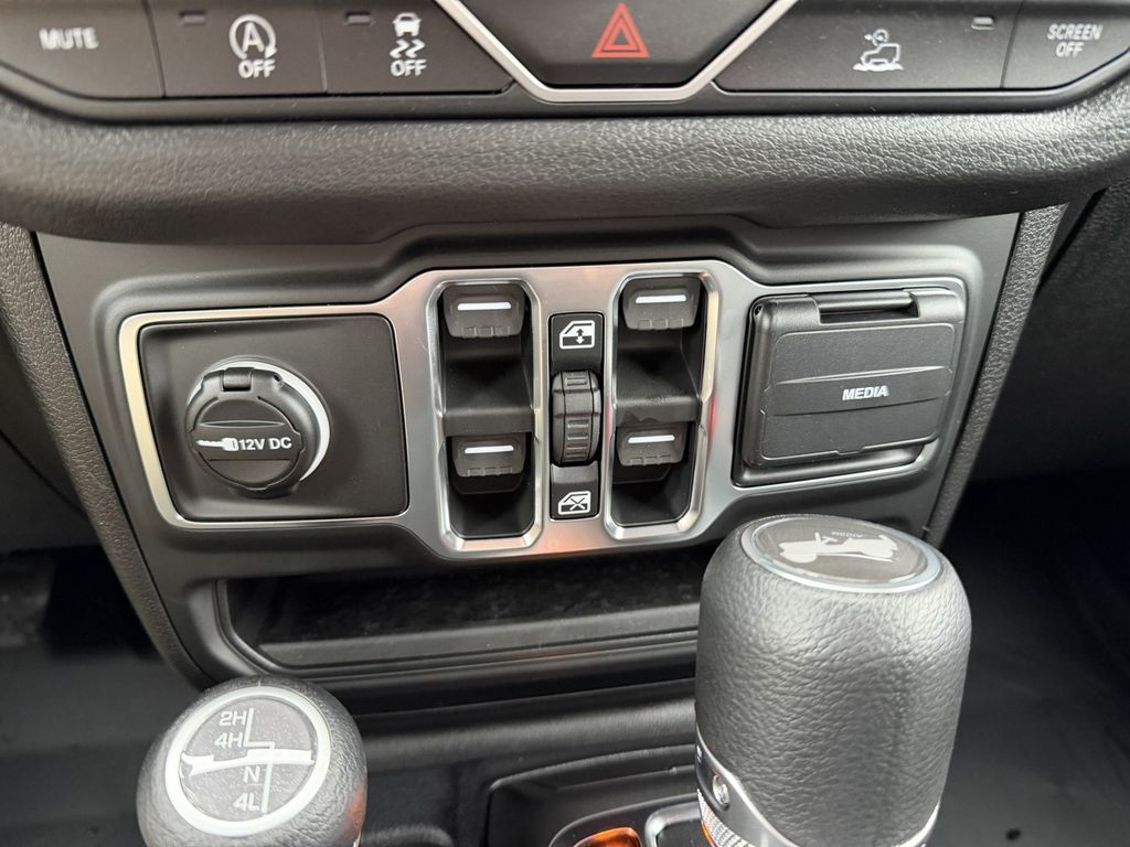 2026 Jeep Wrangler 4-Door Sport - Photo 23