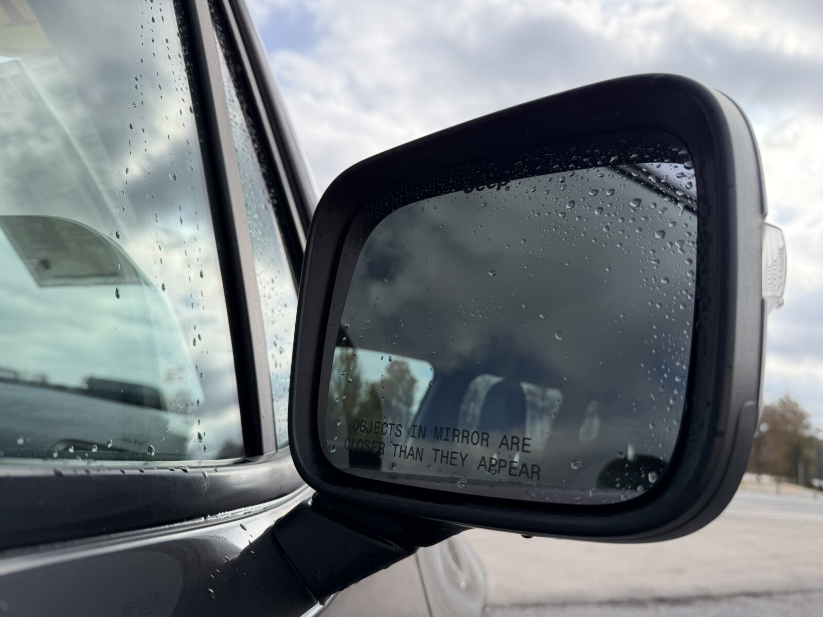 2016 Jeep Renegade Limited photo 4