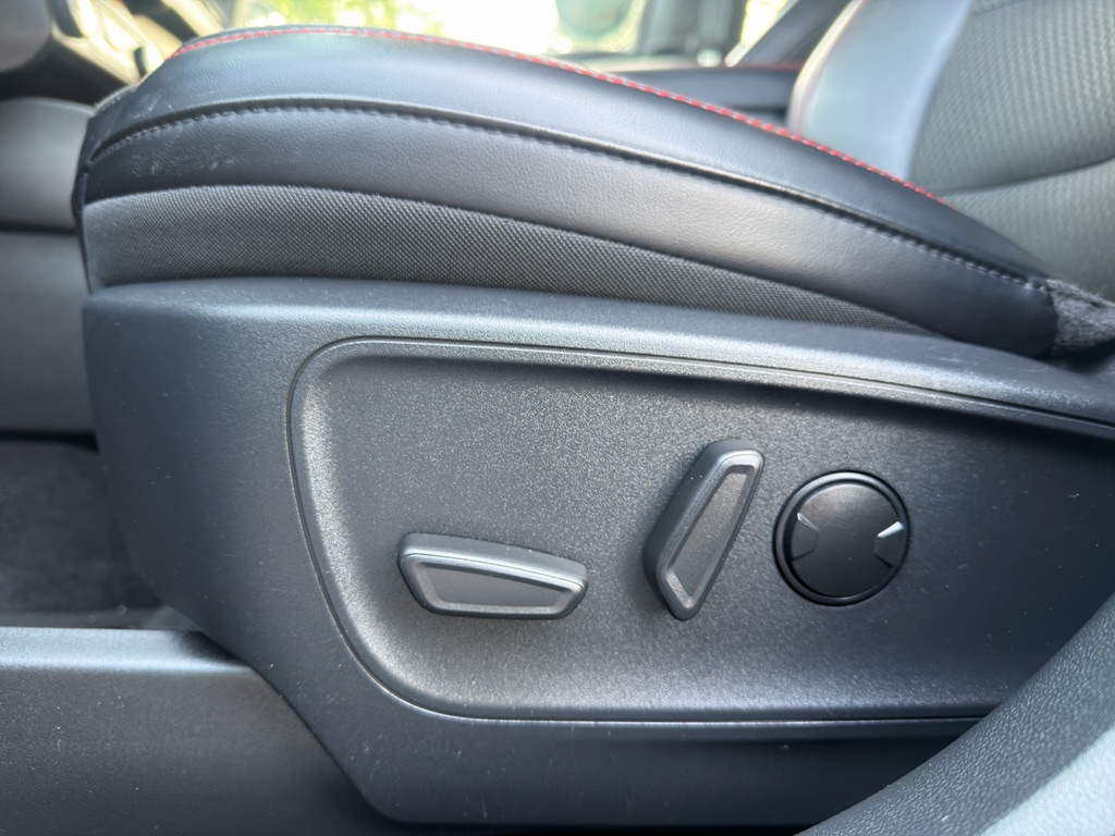 2025 Ford Escape ST-Line Select - Photo 16