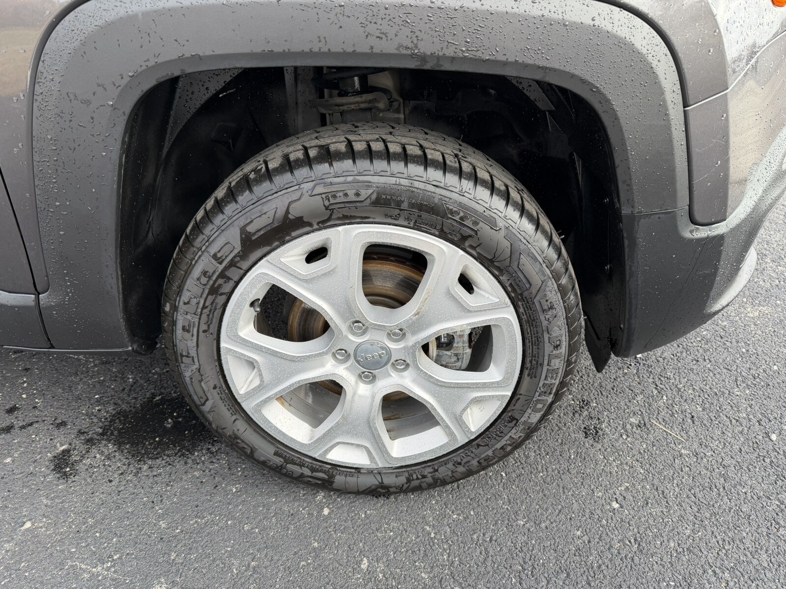 2016 Jeep Renegade Limited photo 3