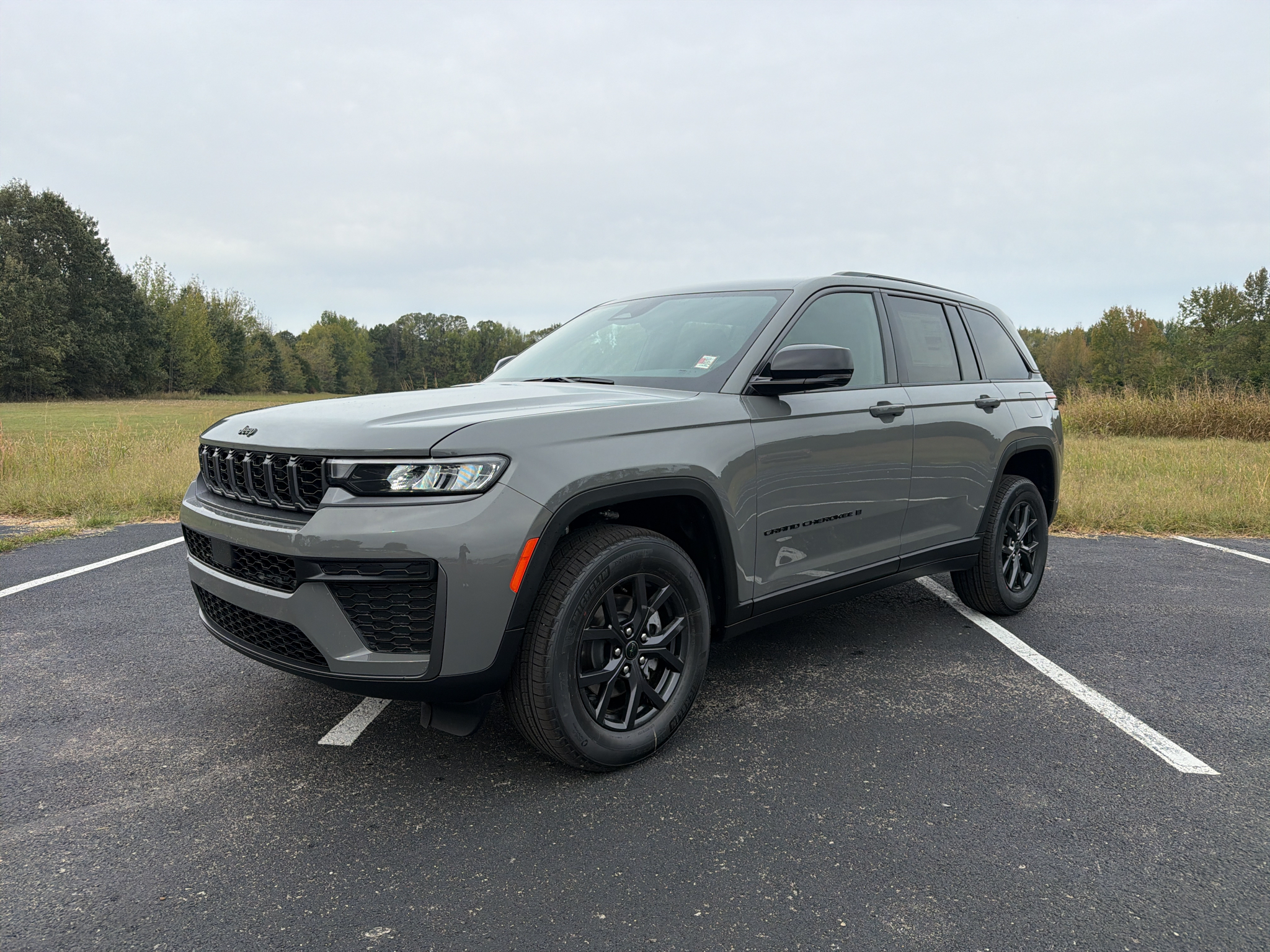 New 2027 Jeep Grand Cherokee Laredo Sport Utility
