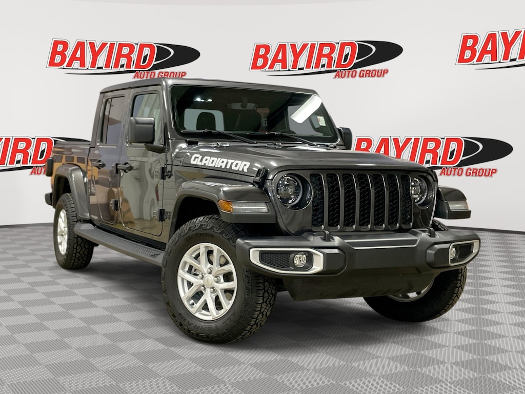 Used 2023 Jeep Gladiator Sport Truck Crew Cab