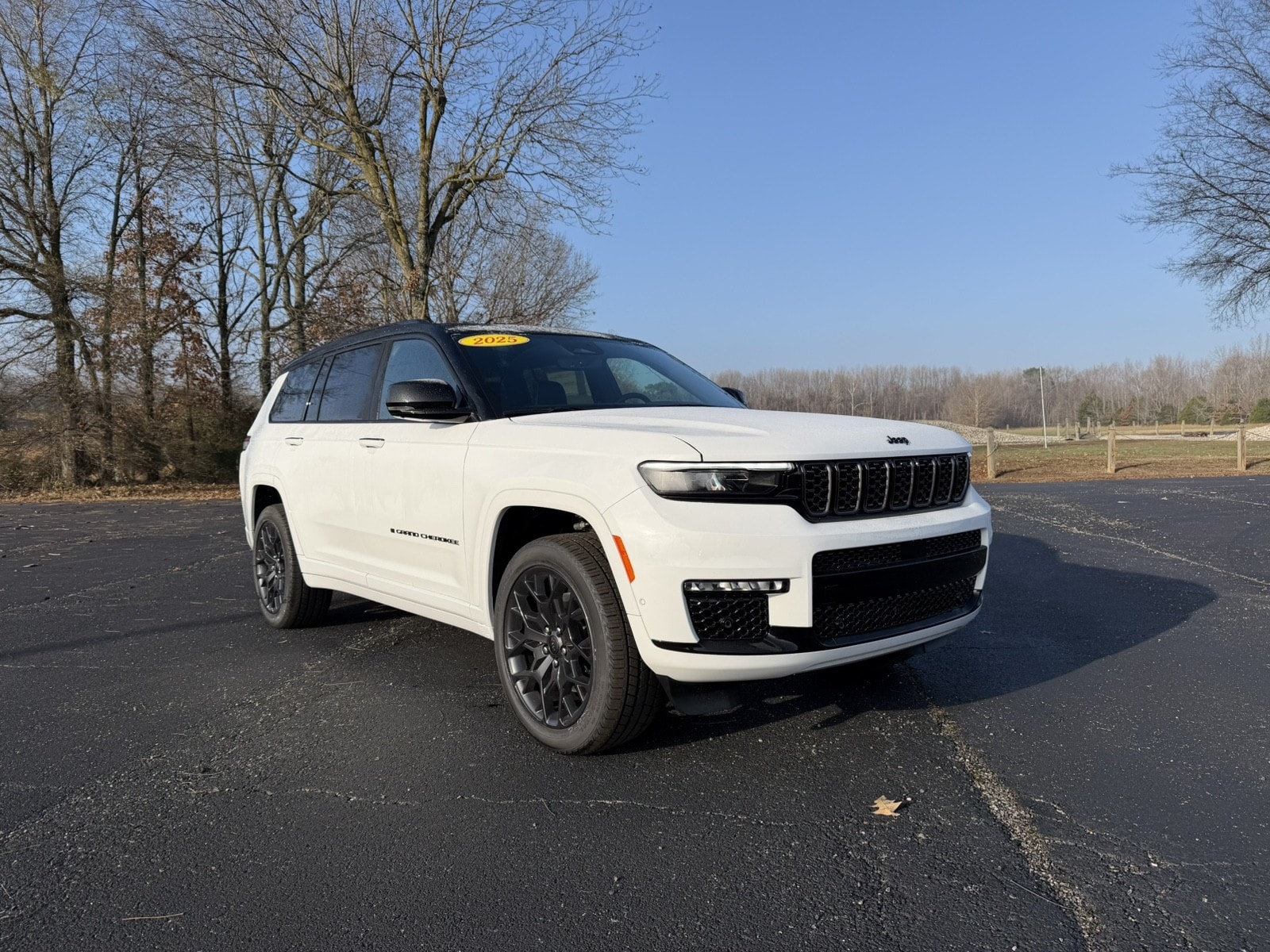 2025 Jeep Grand Cherokee L Summit's photo