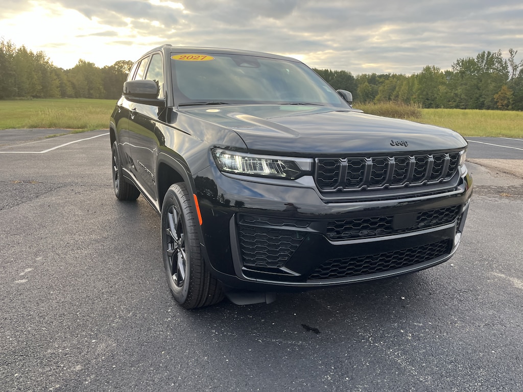 New 2027 Jeep Grand Cherokee LAREDO ALTITUDE 4X4 Sport Utility