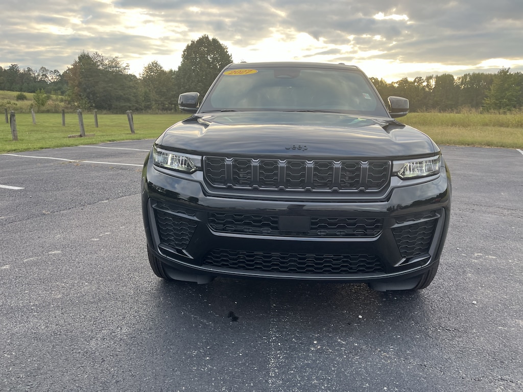 New 2027 Jeep Grand Cherokee LAREDO ALTITUDE 4X4 Sport Utility