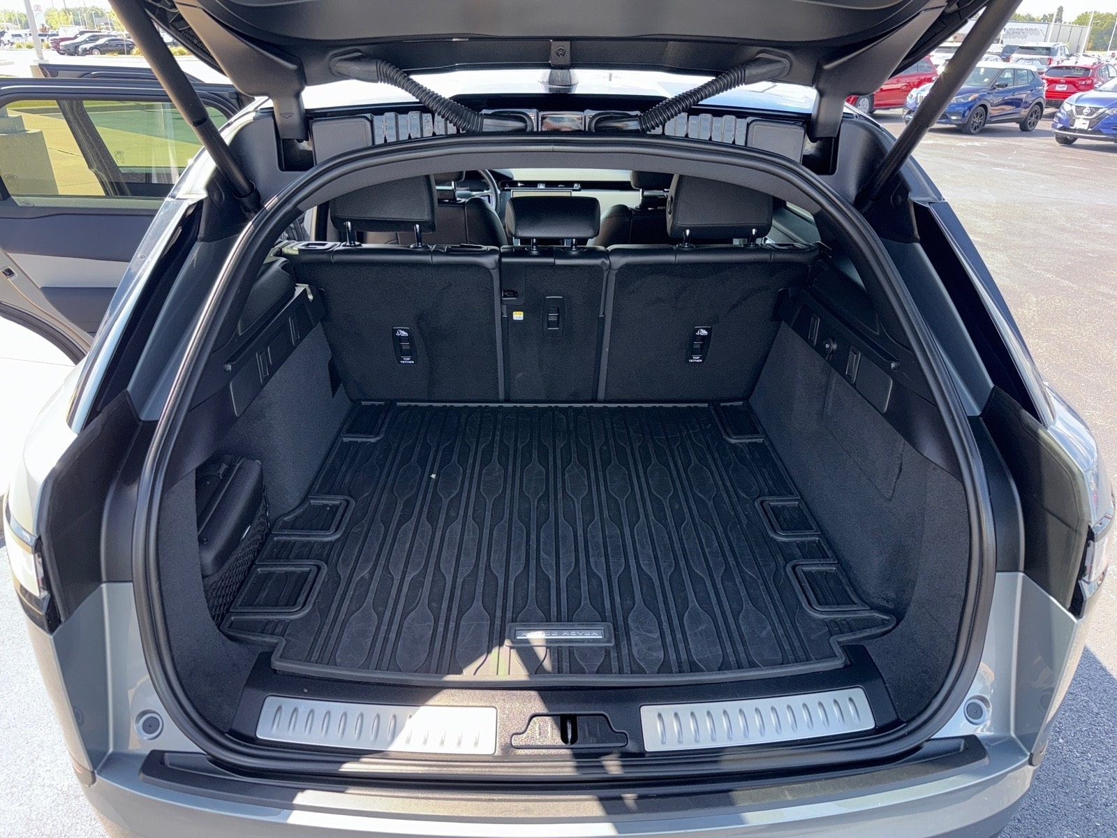 2025 Land Rover Range Rover Velar S - Photo 11
