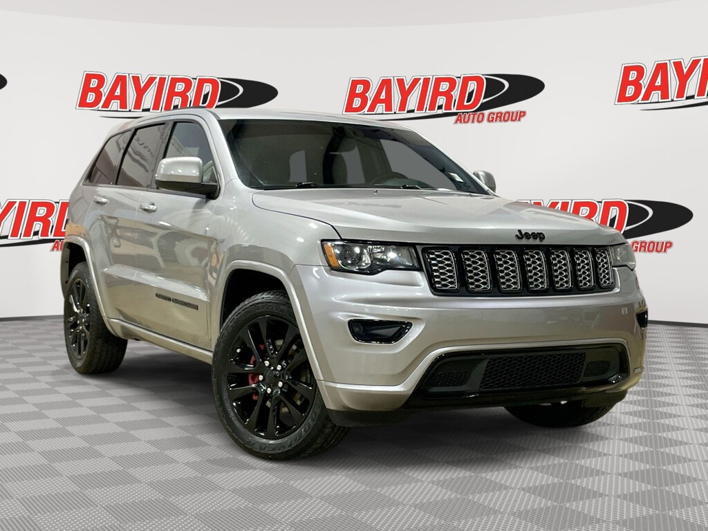 Used 2018 Jeep Grand Cherokee Laredo 4x4 SUV