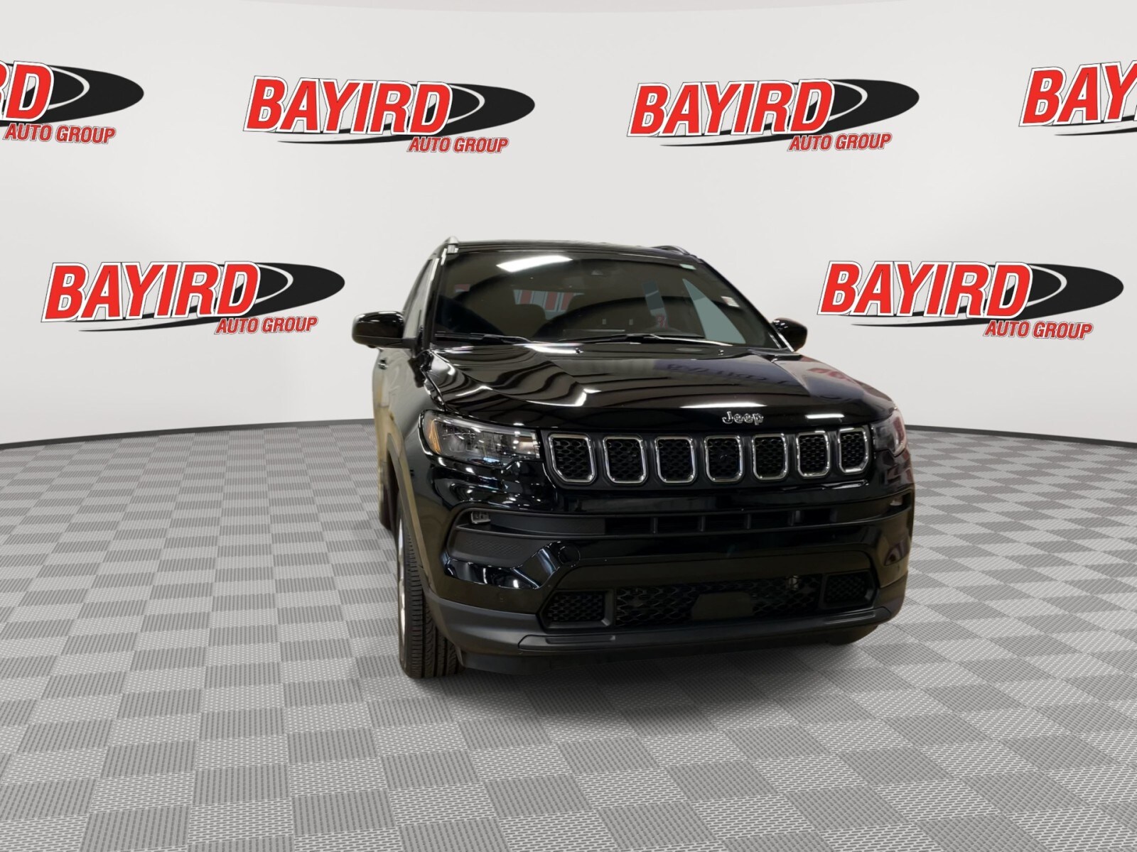 2023 Jeep Compass Latitude Lux photo 3