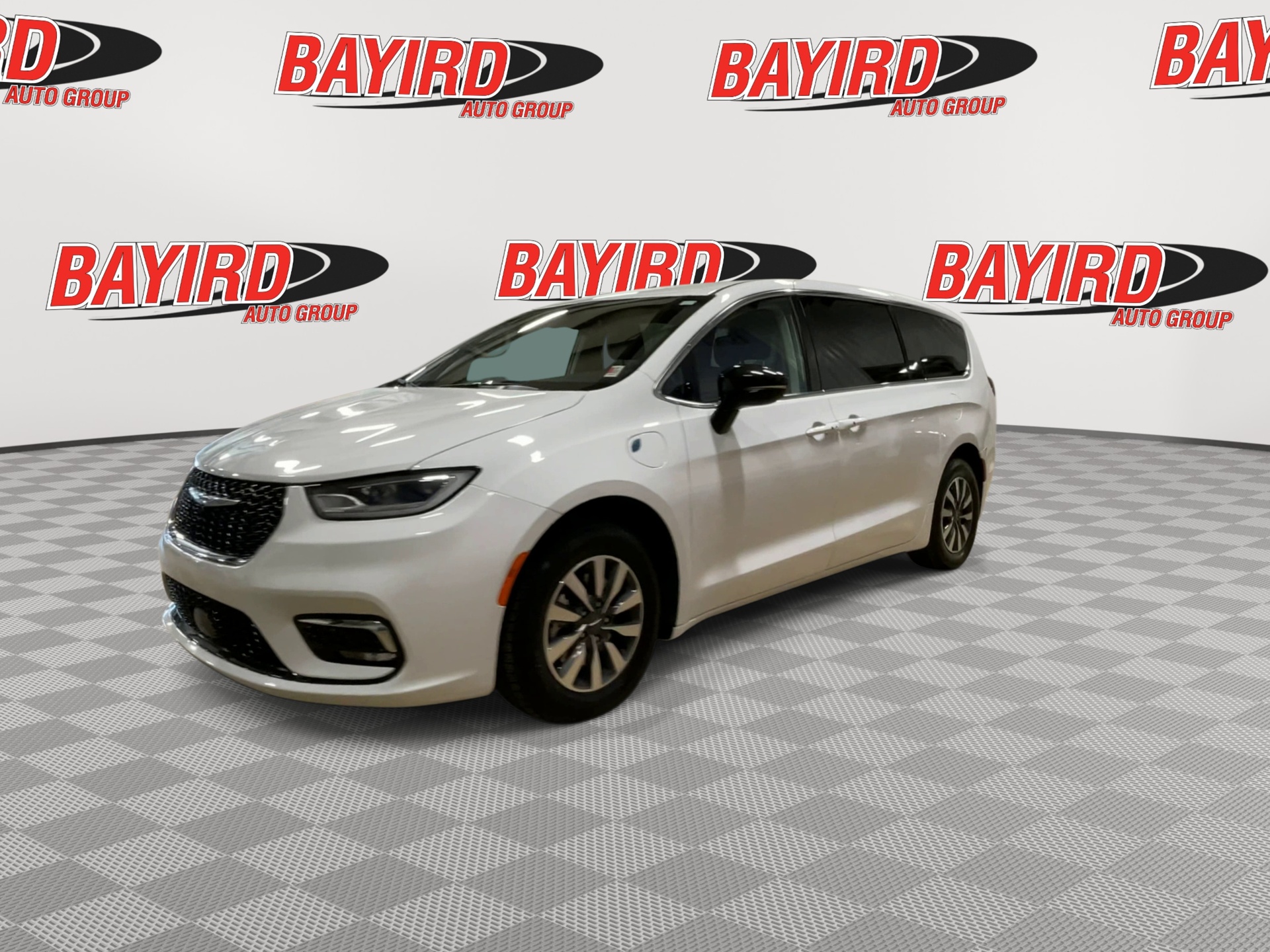 Used 2024 Chrysler Pacifica Plug-In Hybrid Select Van Passenger Van