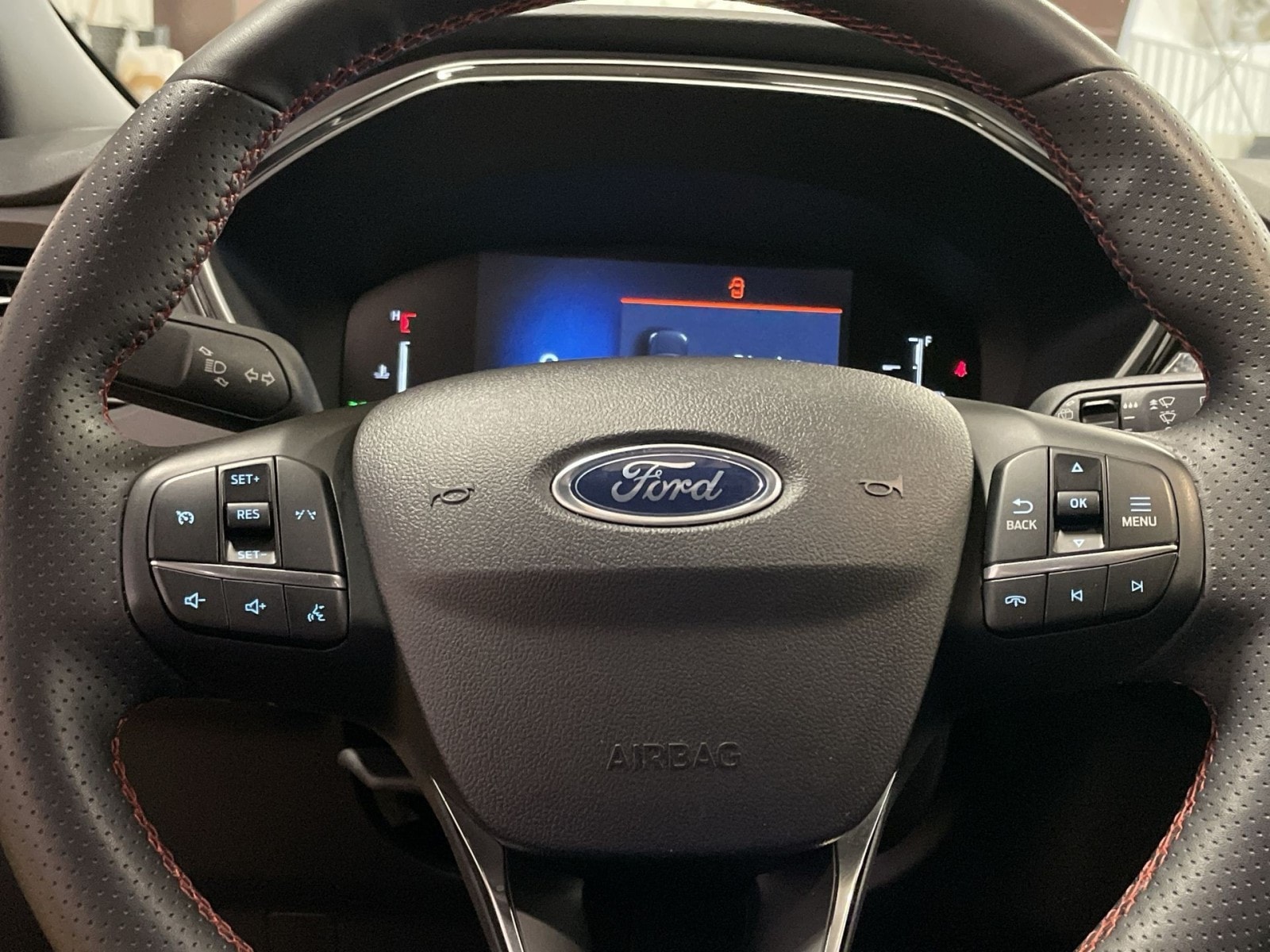 2024 Ford Escape ST-Line - Photo 17