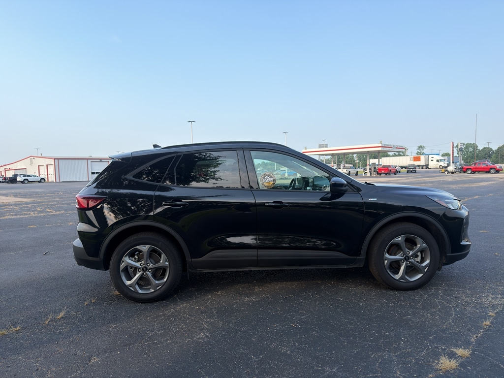 Used 2025 Ford Escape ST-Line Select SUV
