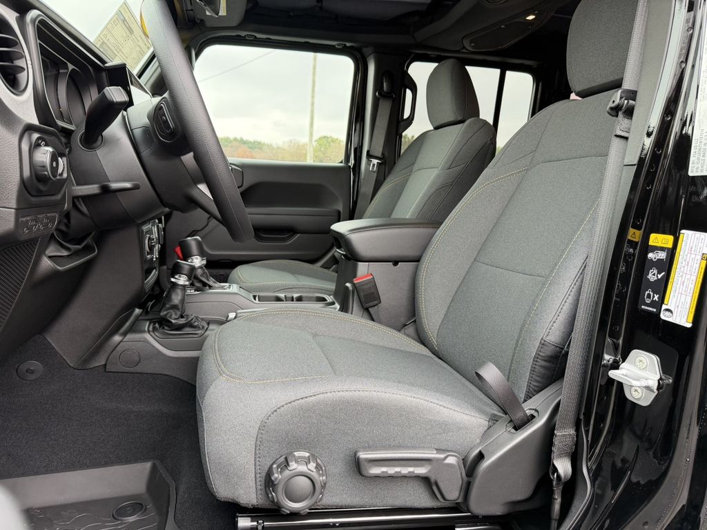 2026 Jeep Wrangler 4-Door Sport - Photo 17