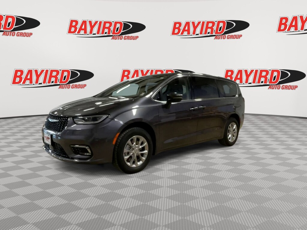 Used 2023 Chrysler Pacifica Touring L Van Passenger Van