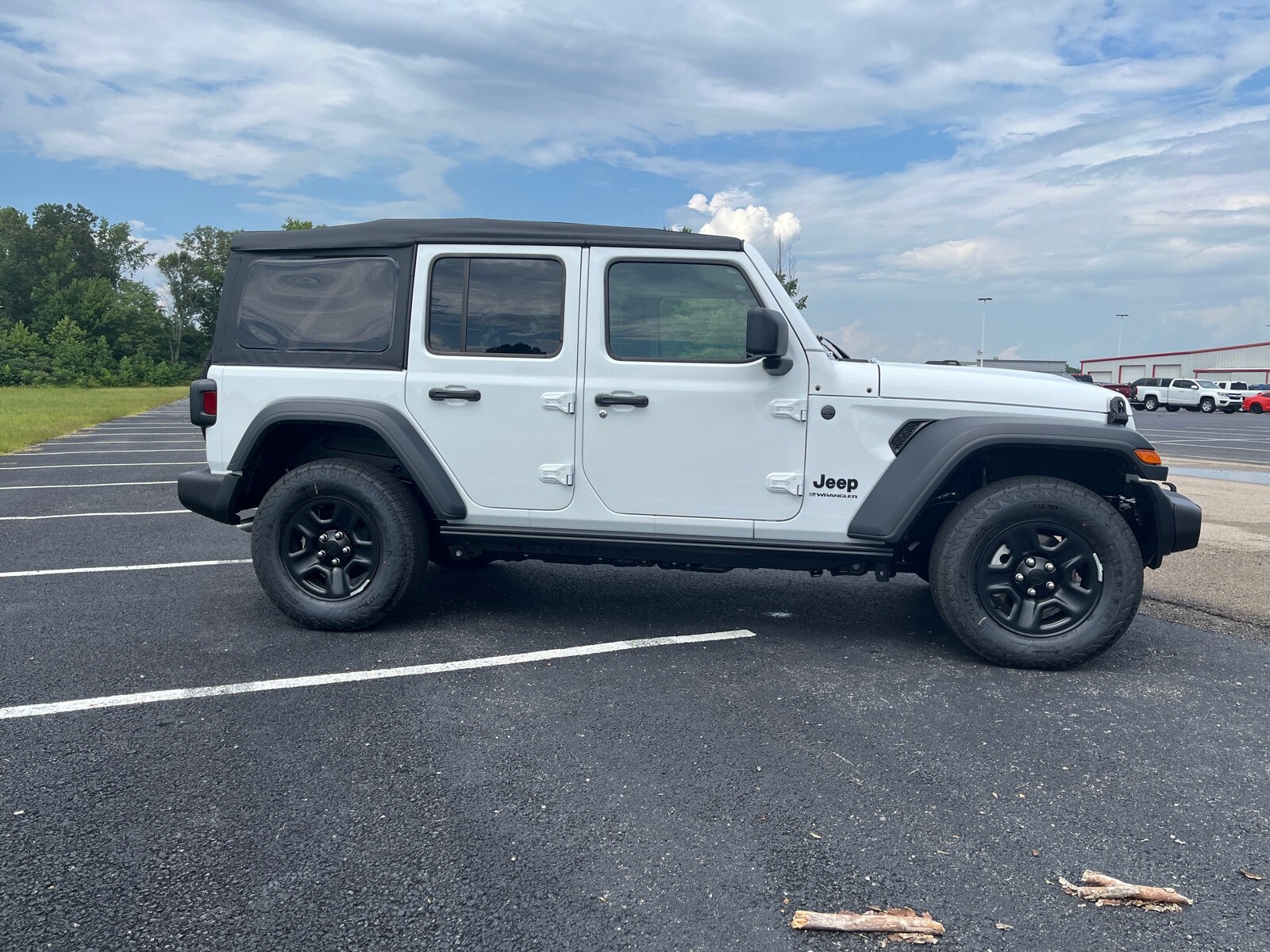 2025 Jeep Wrangler Sport photo 4