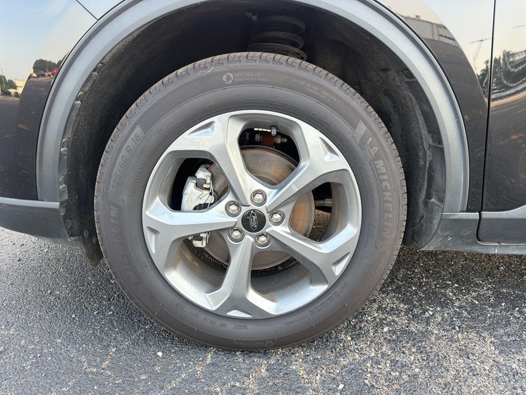 2025 Ford Escape ST-Line Select - Photo 10