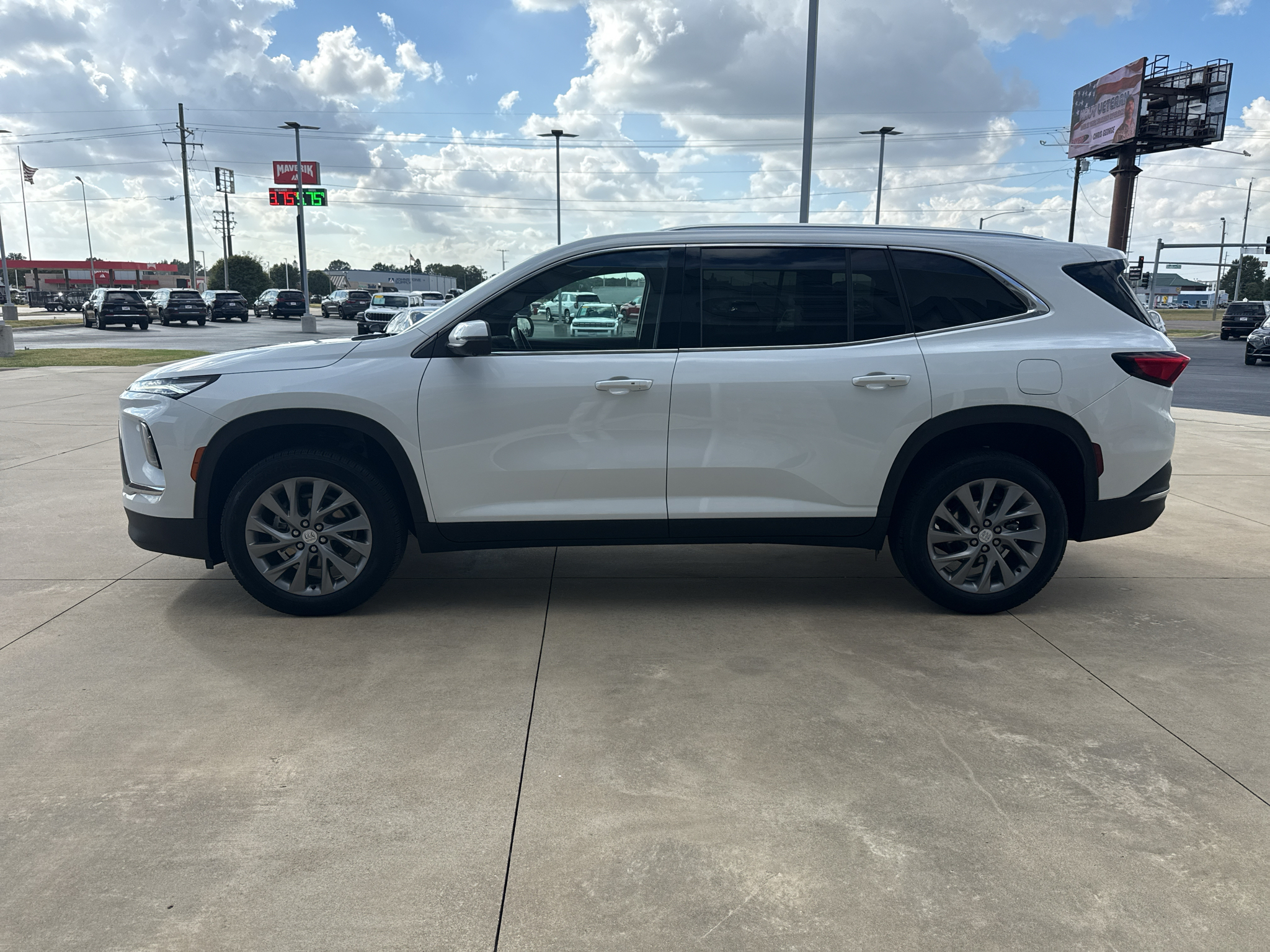 Used 2025 Buick Enclave Preferred SUV