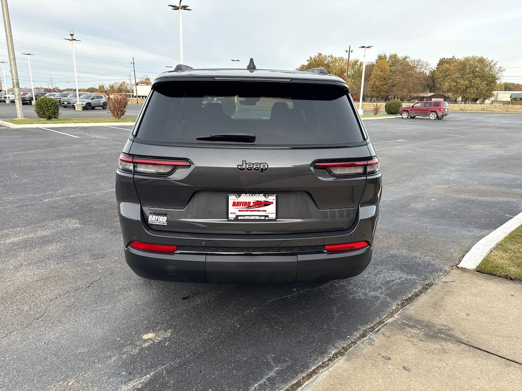 New 2025 Jeep Grand Cherokee L Laredo Sport Utility