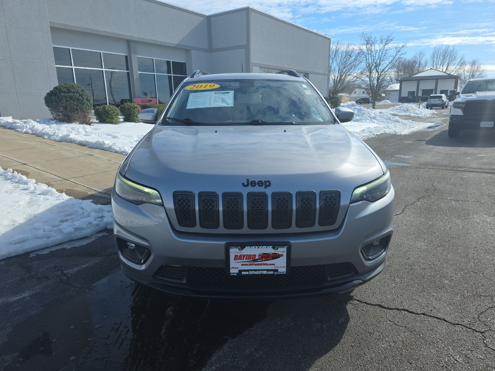 Used 2019 Jeep Cherokee Altitude with VIN 1C4PJLLB8KD339238 for sale in Dexter, MO