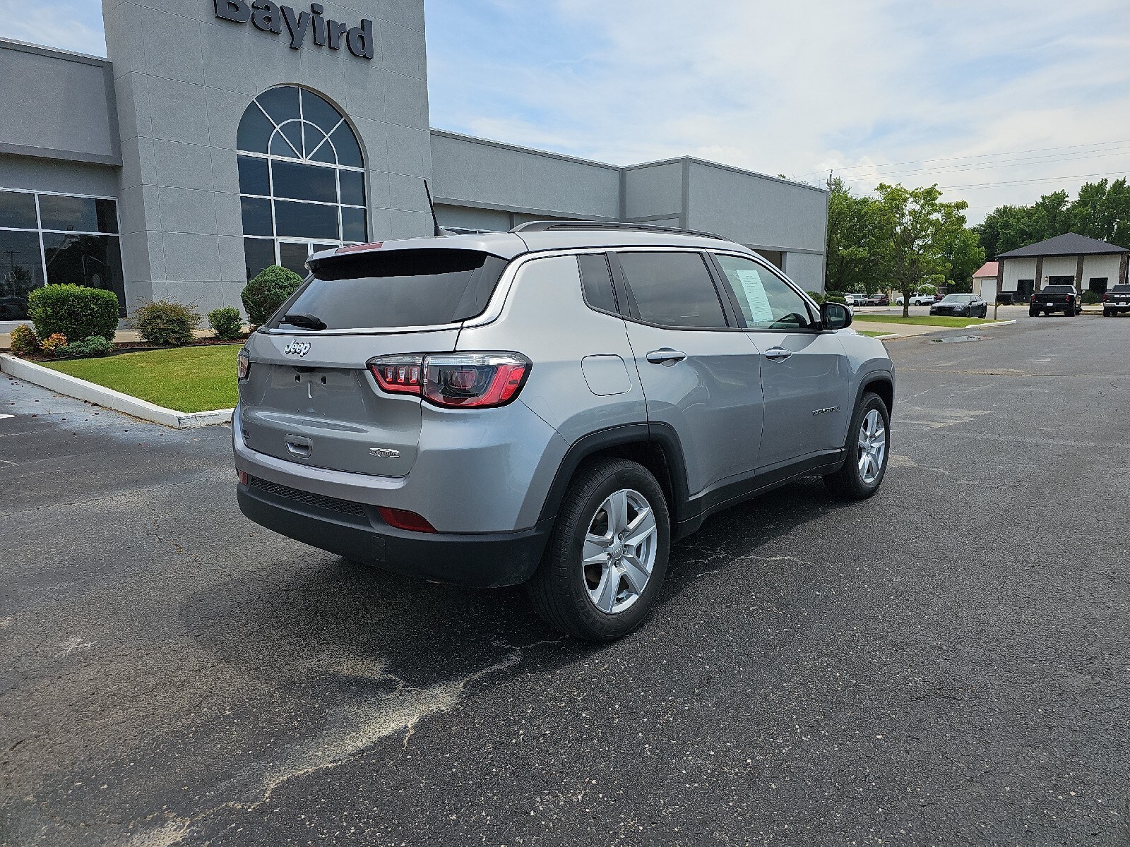 2022 Jeep Compass Latitude photo 4