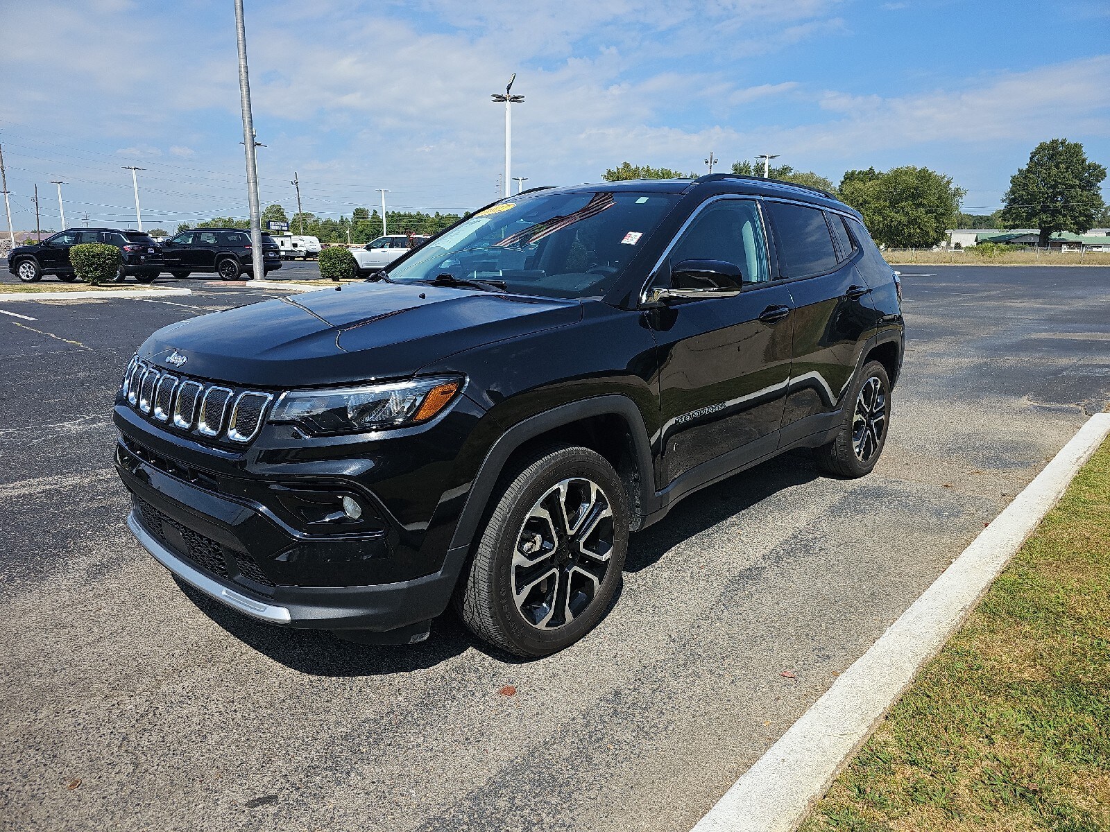 2022 Jeep Compass Limited photo 2