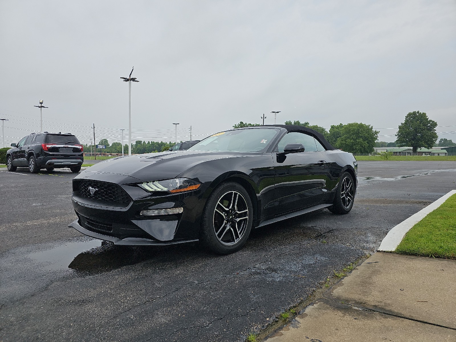 Used 2023 Ford Mustang EcoBoost with VIN 1FATP8UH9P5111625 for sale in Dexter, MO