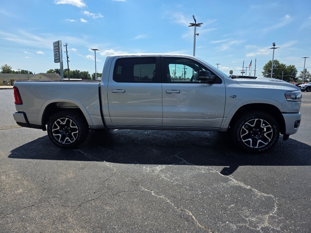 New 2026 Ram 1500 LARAMIE CREW CAB 4X4 5'7 BOX Pickup