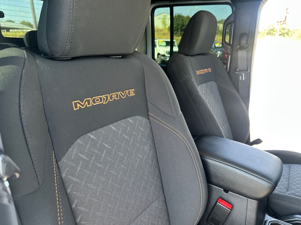 2025 Jeep Gladiator Mojave - Photo 18