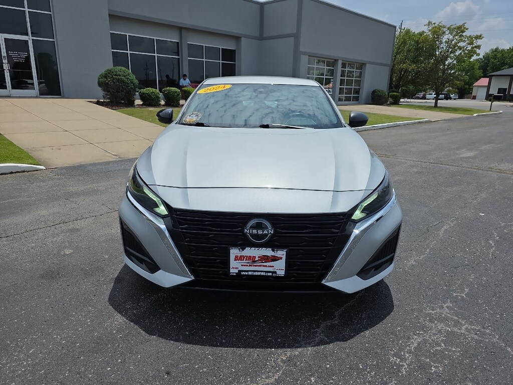 Used 2024 Nissan Altima 2.5 SV Sedan