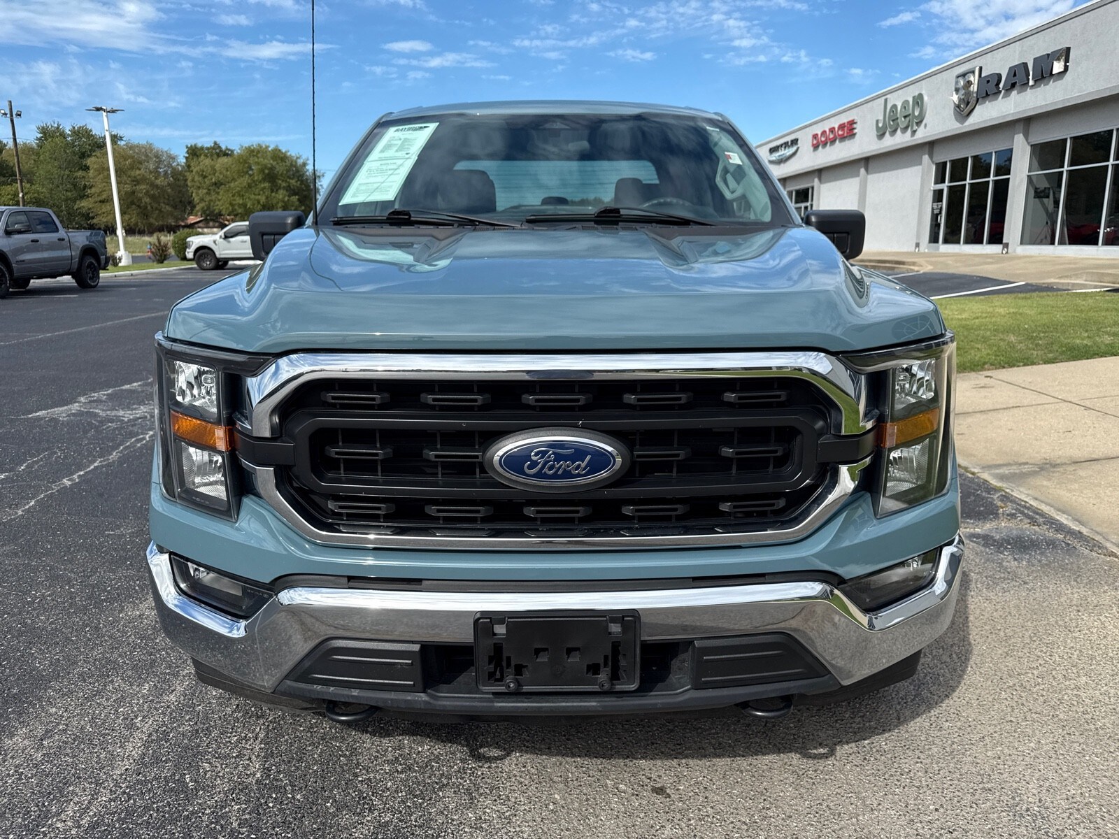 2023 Ford F-150 XLT photo 3