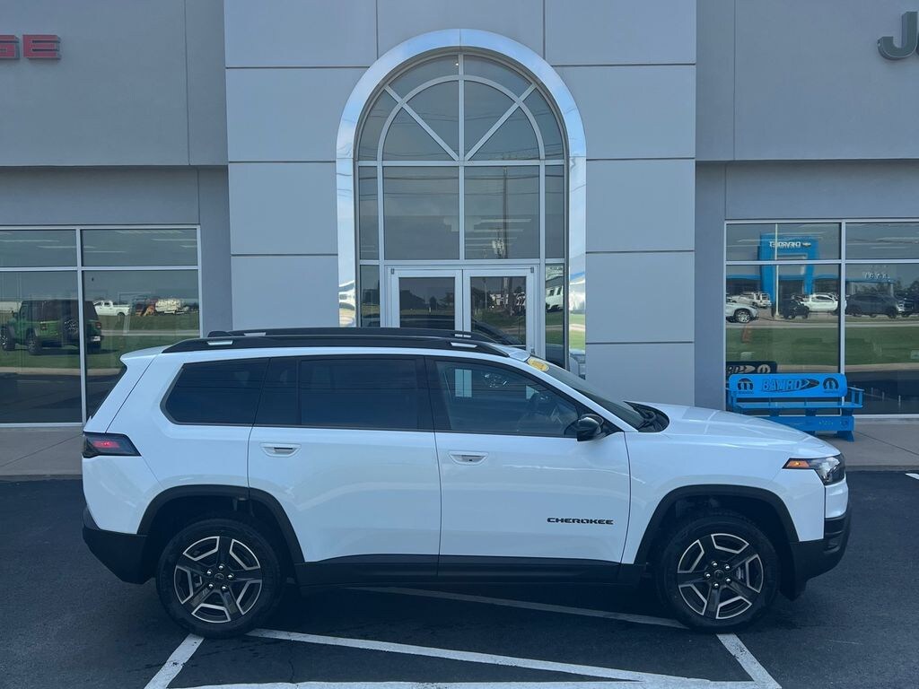 New 2026 Jeep Cherokee Laredo/Limited Sport Utility