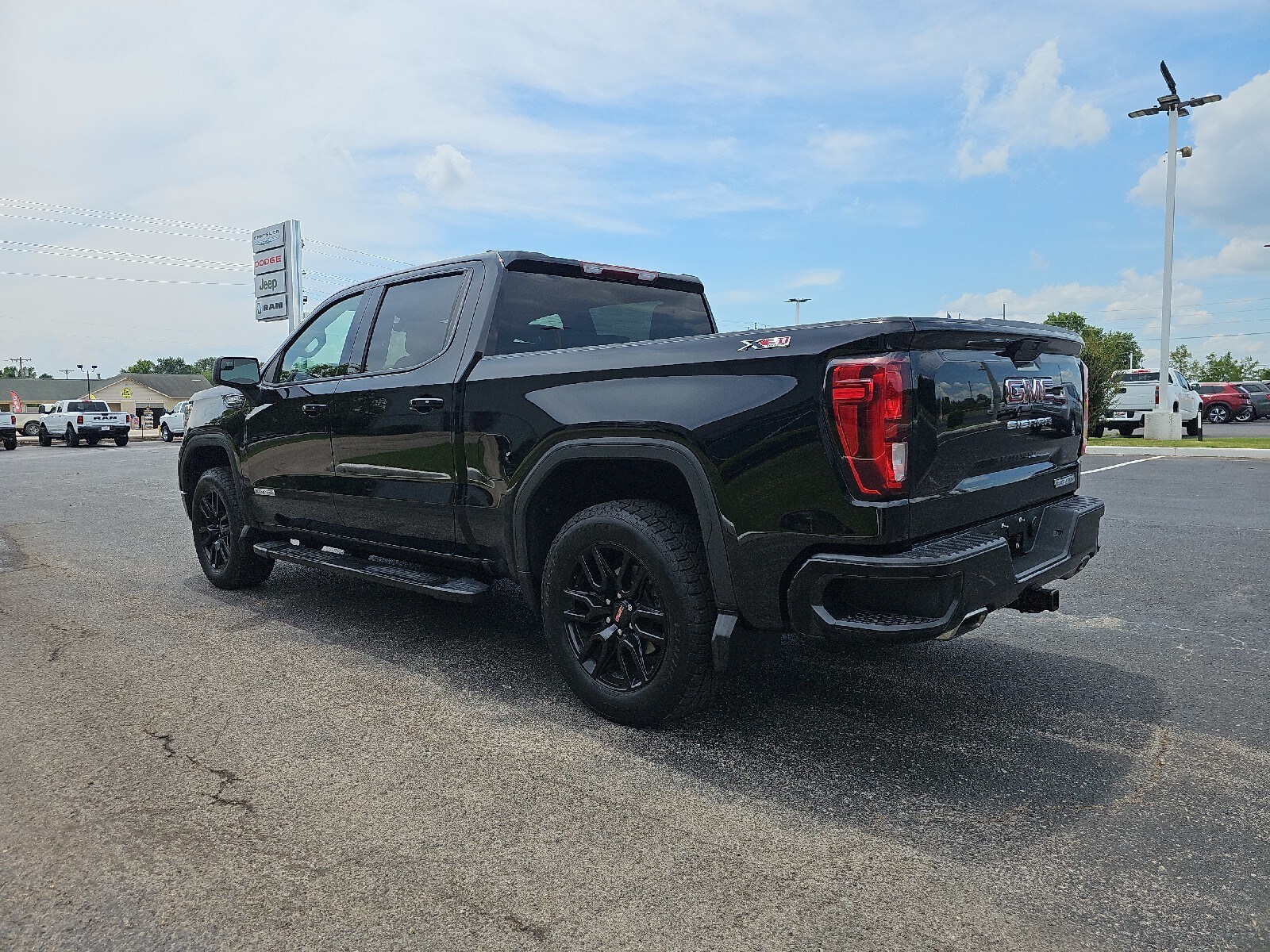 2020 Gmc Sierra 1500 Elevation photo 3