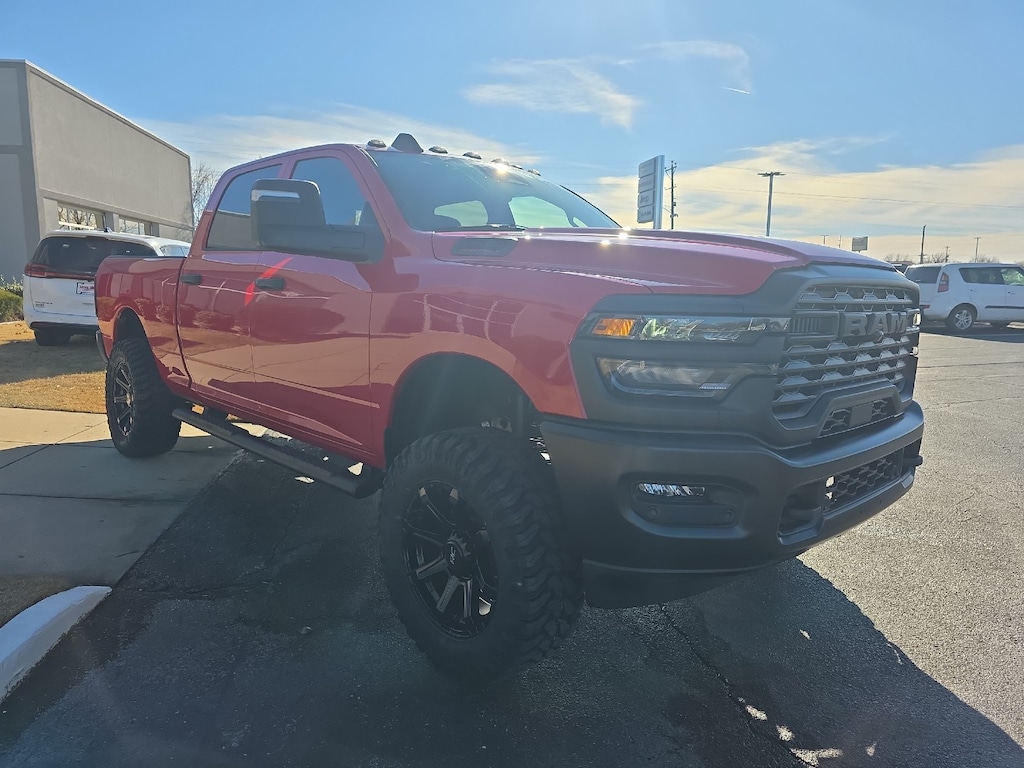 New 2026 Ram 2500 TRADESMAN CREW CAB 4X4 6'4 BOX Pickup