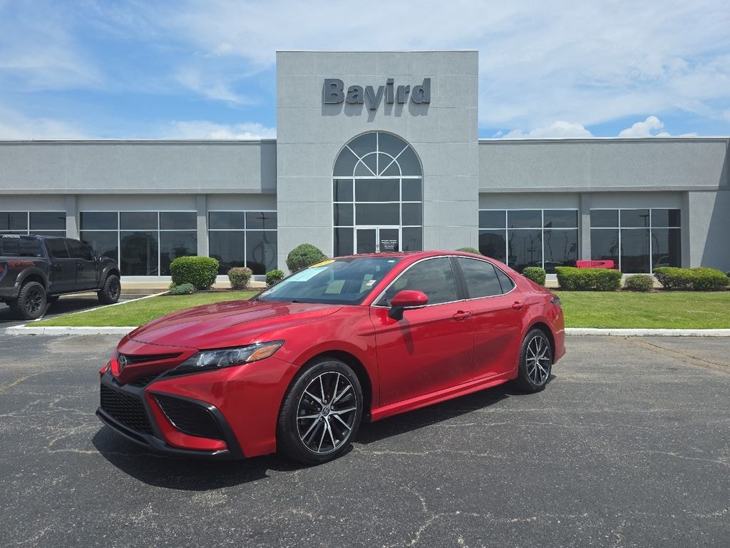 Used 2021 Toyota Camry SE Sedan
