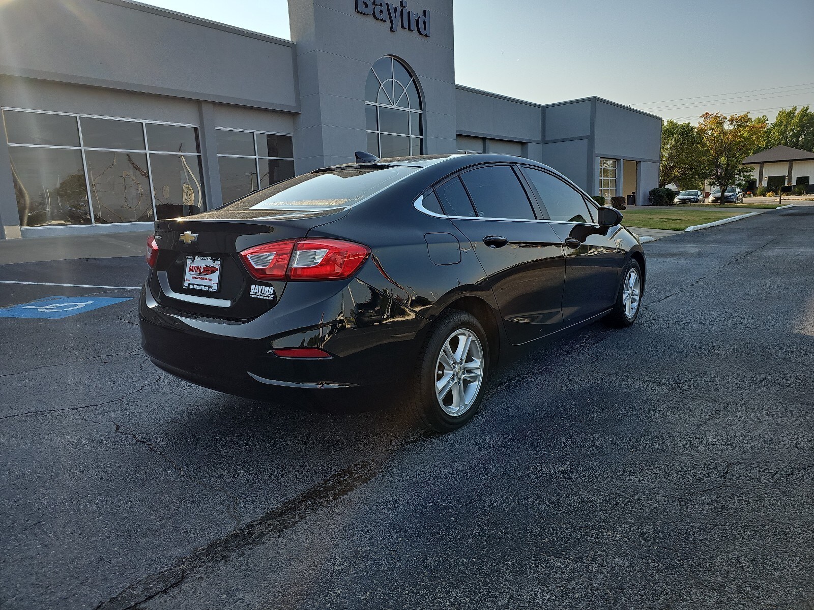 2018 Chevrolet Cruze LT photo 3