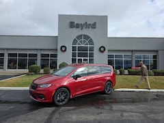 2026 Chrysler Pacifica Select Passenger Van