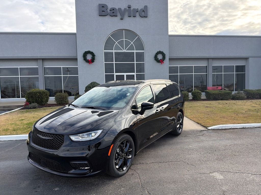 2026 Chrysler Pacifica