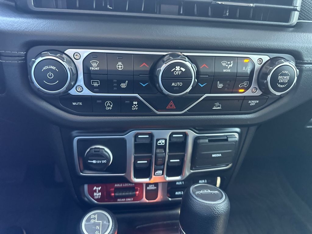 2025 Jeep Gladiator Mojave - Photo 27