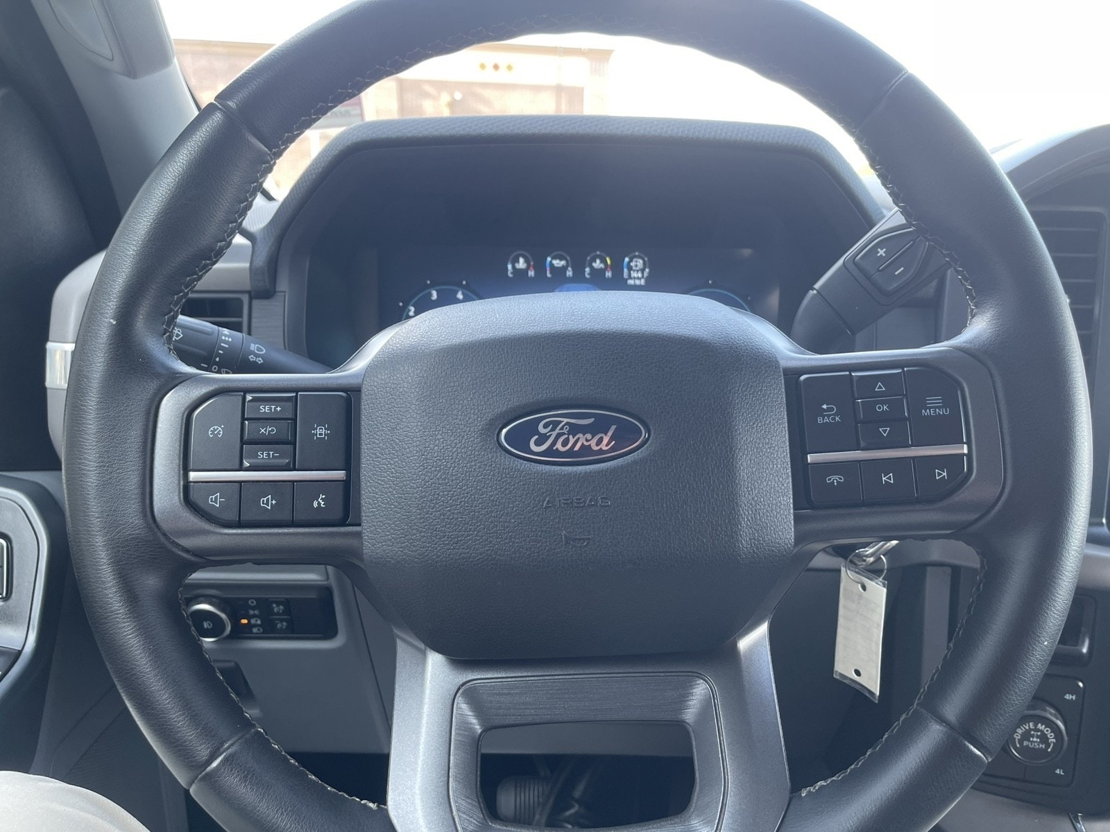 2024 Ford F-150 XLT - Photo 15