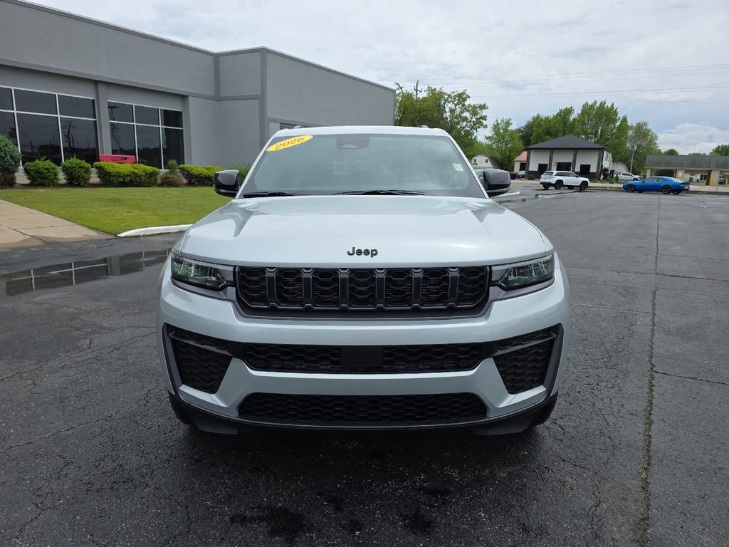 New 2026 Jeep Grand Cherokee Laredo Sport Utility