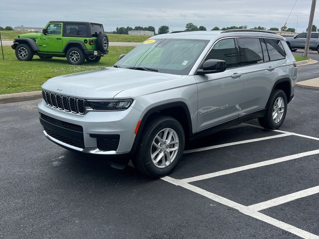 New 2026 Jeep Grand Cherokee L Laredo Sport Utility