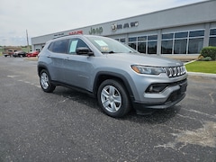 2022 Jeep Compass Latitude SUV