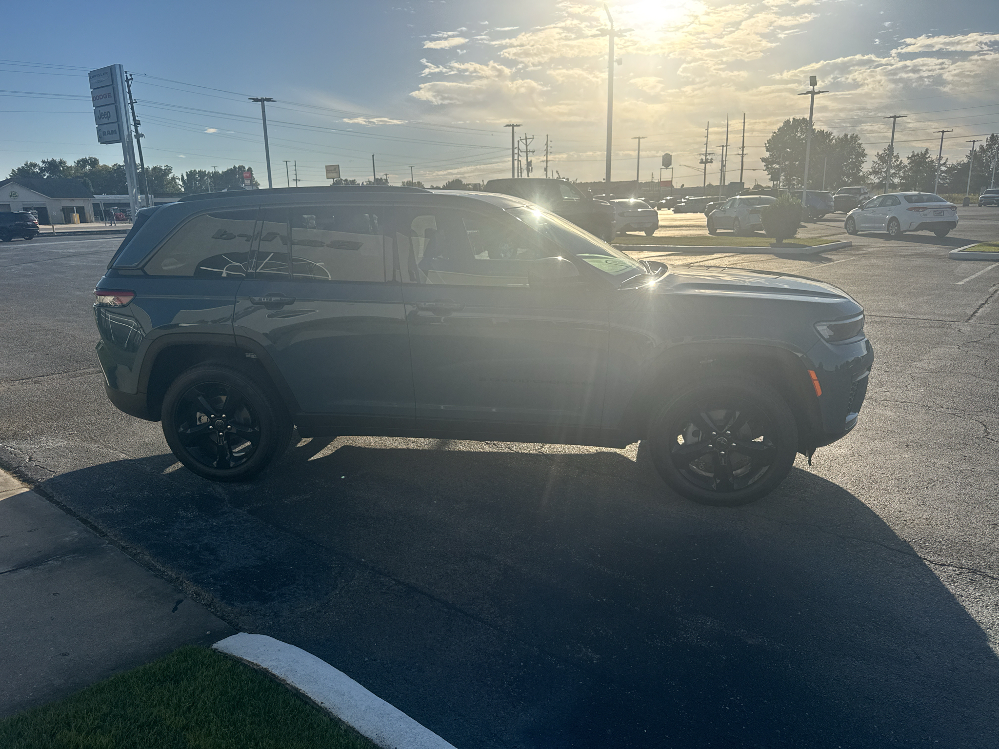 New 2027 Jeep Grand Cherokee Limited Sport Utility