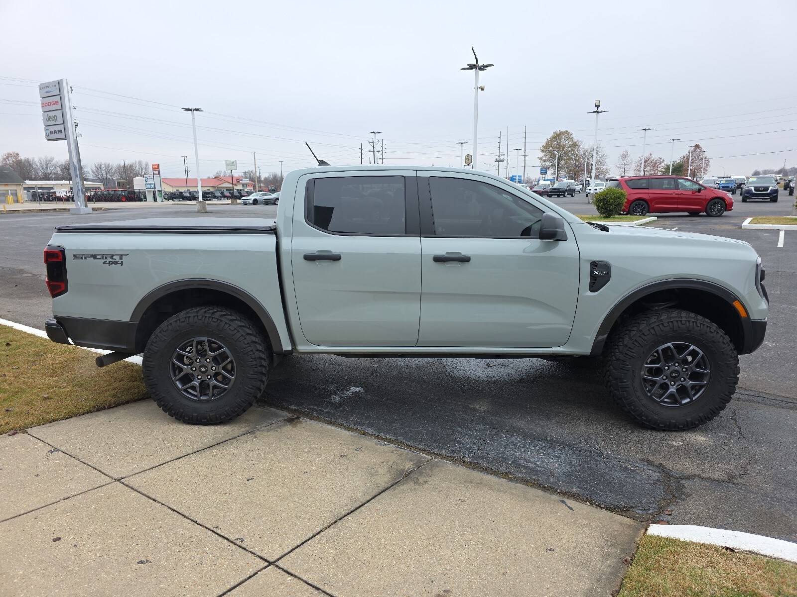 2024 Ford Ranger XLT photo 2